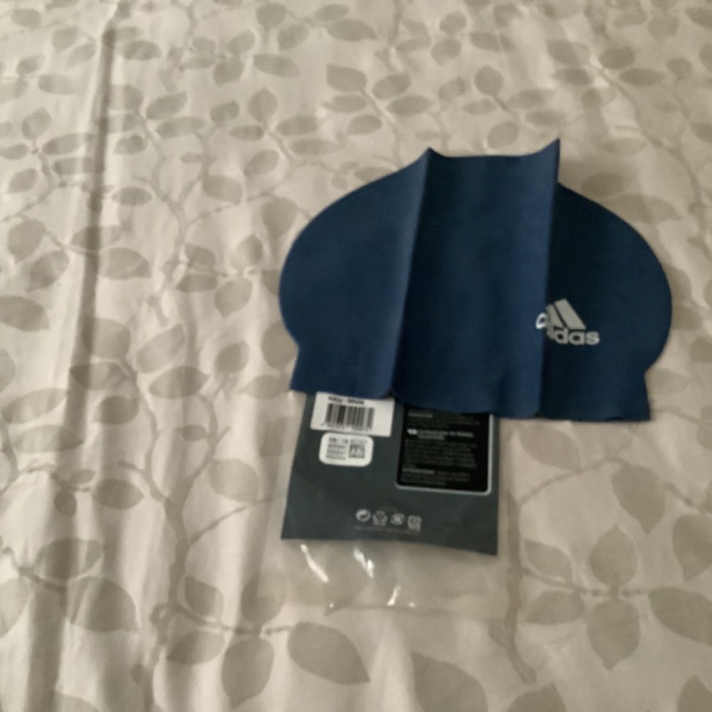 Adidas - Picture 3 of 3